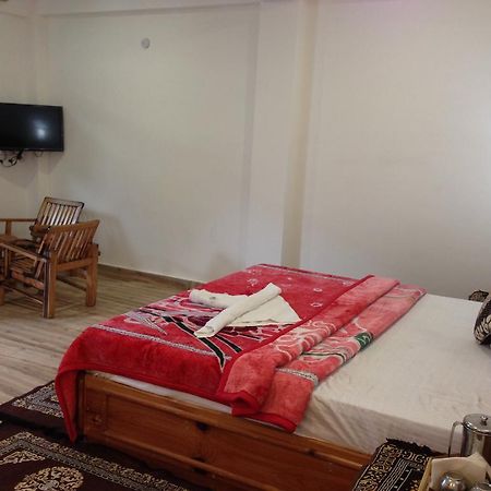 Akash Hills Hotel Manali (Himachal Pradesh) Ngoại thất bức ảnh